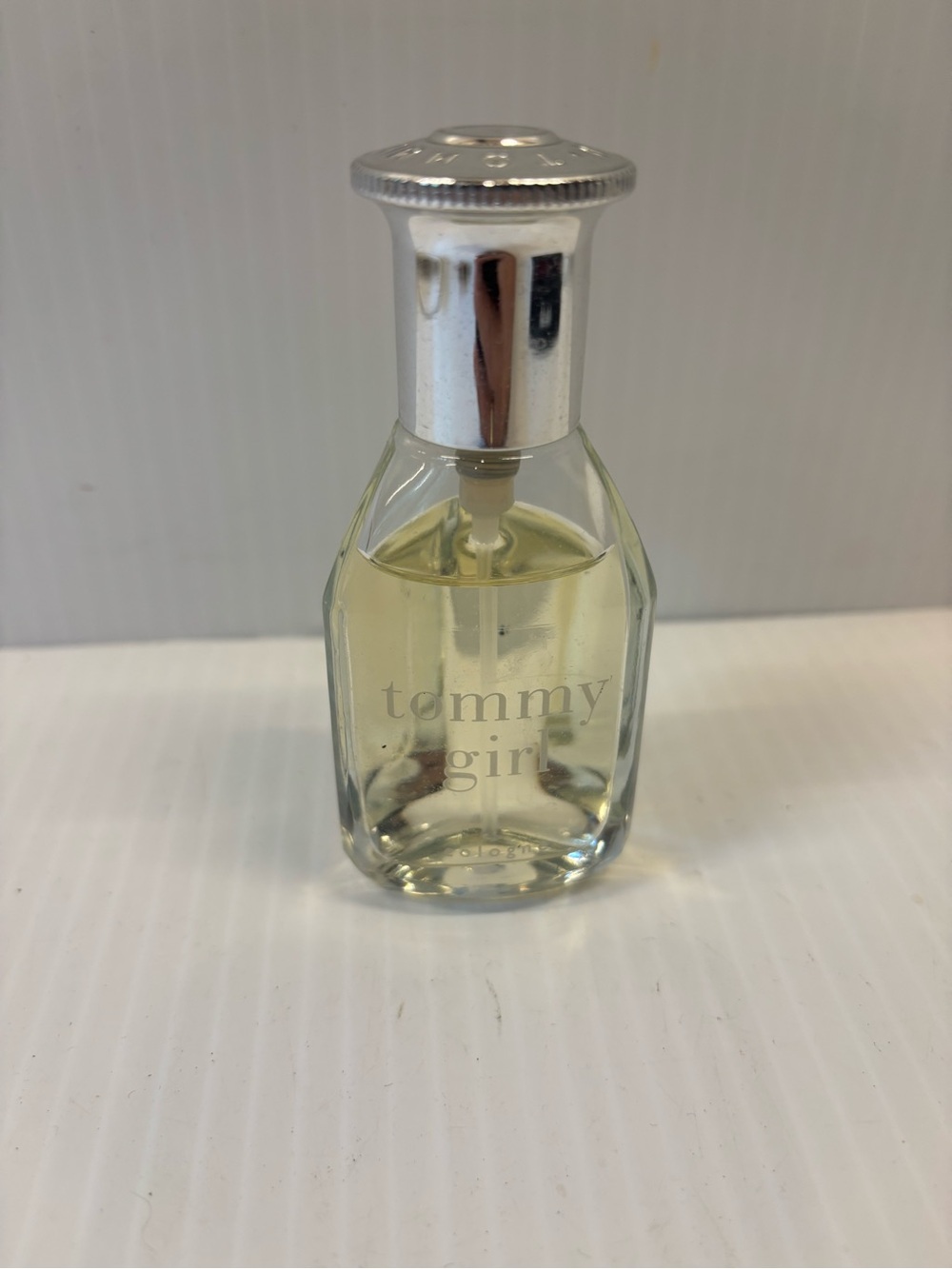 Tommy Hilfiger Tommy Girl Mini Spray - Clear Glass with Light Yellow Liquid